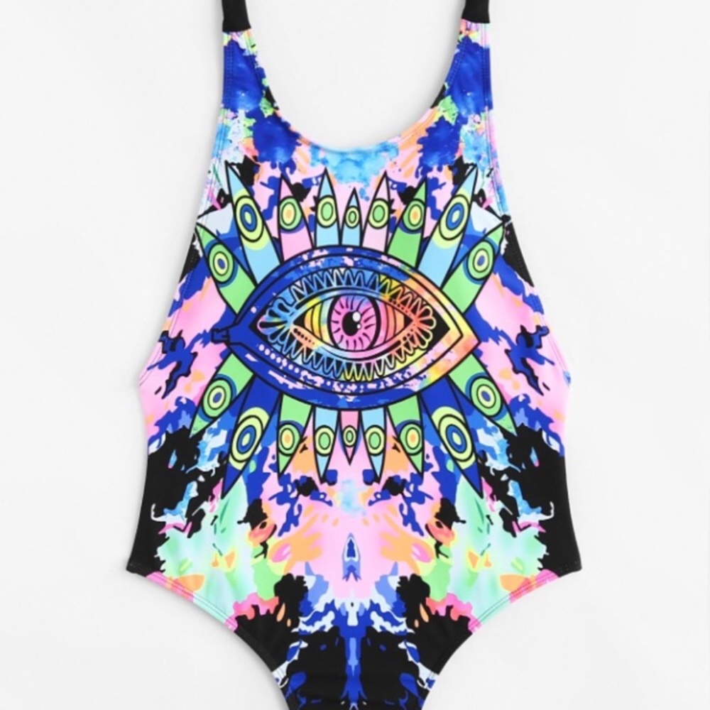 Eye catching one piece bathing suit